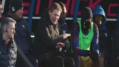 詹姆斯刷新湖人队史得分榜，荣登第十位